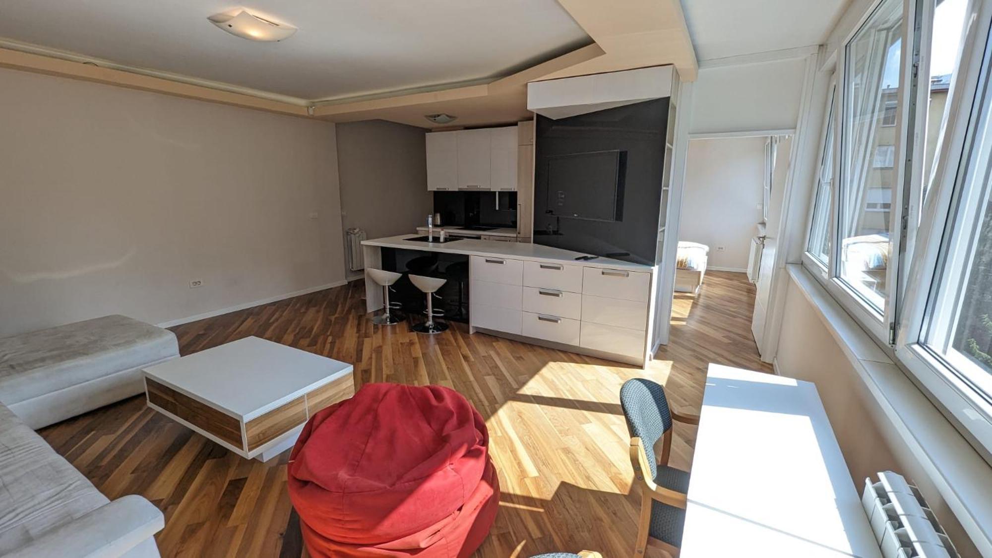 Modern And Cozy Apartment, Excellent Location, Near Sarajevo City Center, 60M2 Esterno foto